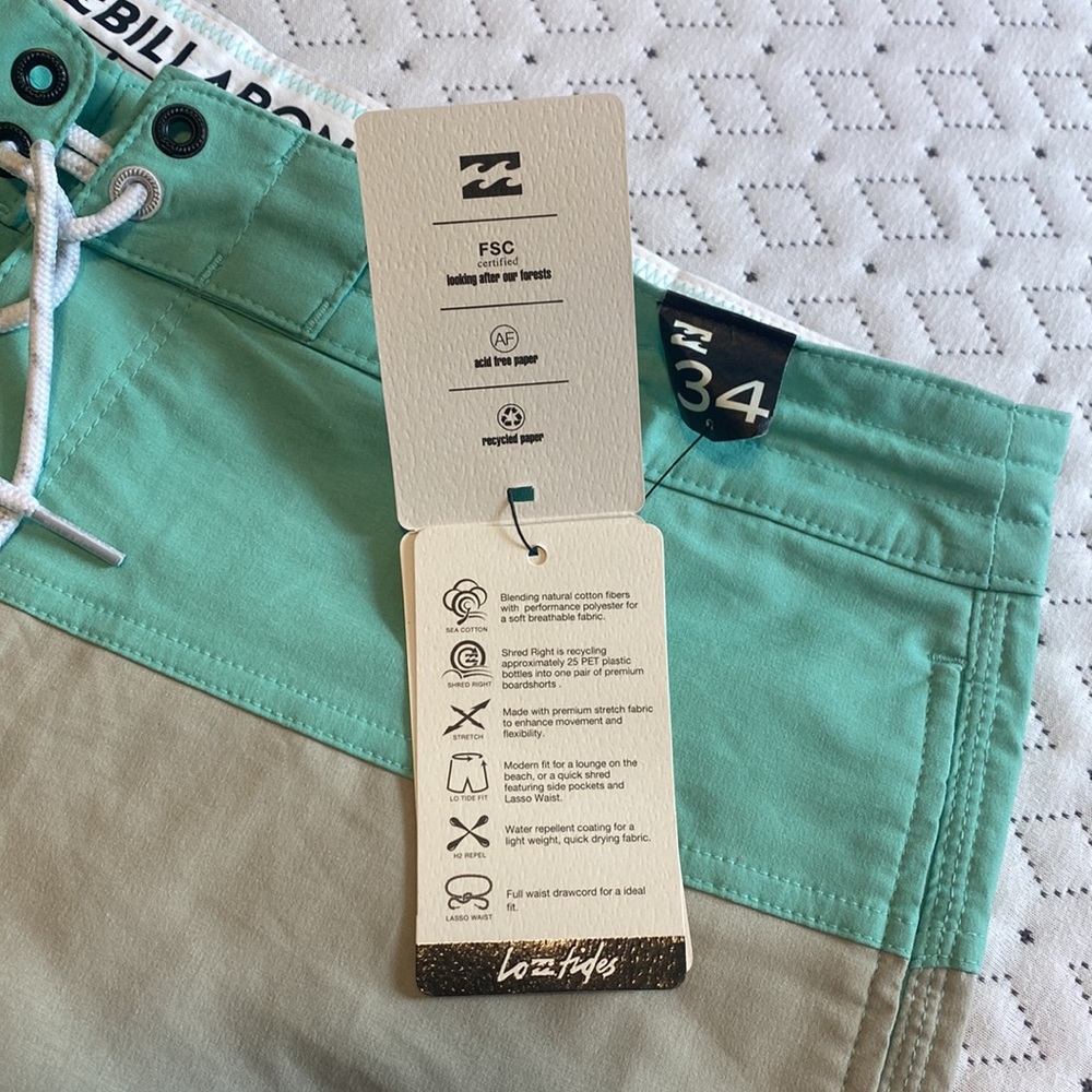 Billabong mens swim shorts Size 34 Floral Brand new with tags - Picture 4 of 10